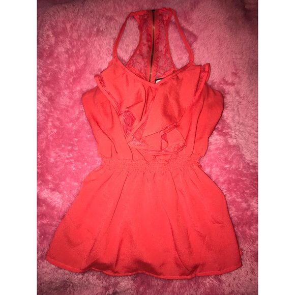 Beautiful Ruffled Blouse - Picture 2 of 4